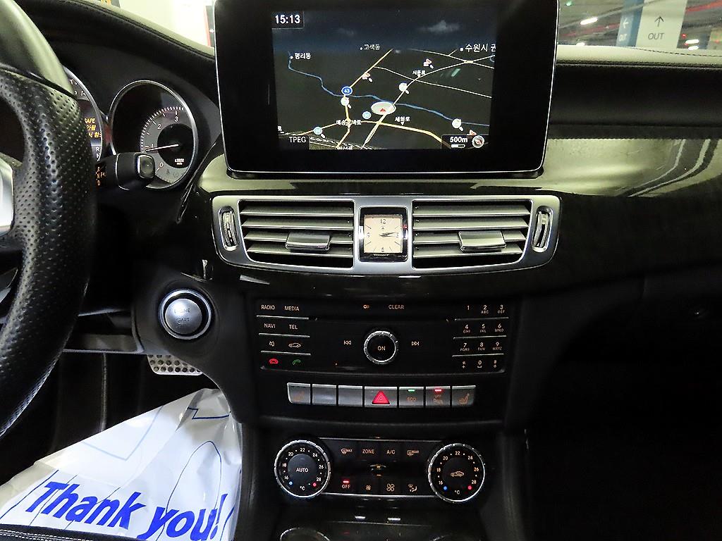 Mercedes Benz CLS Class - Vista 11