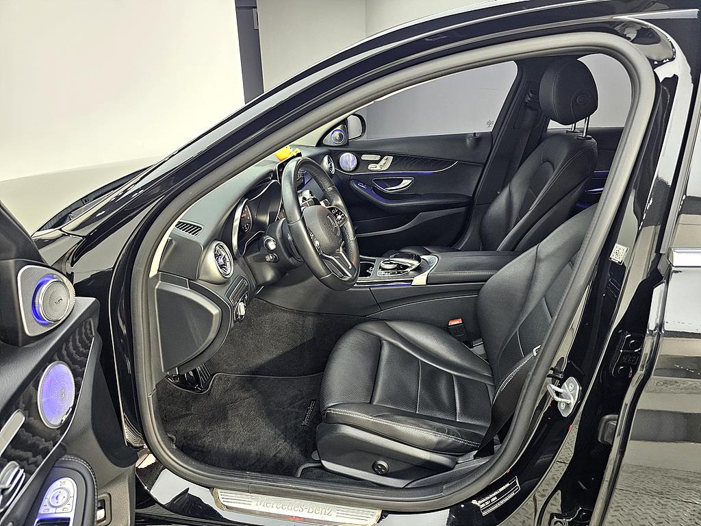 Mercedes Benz C Class - Vista 8