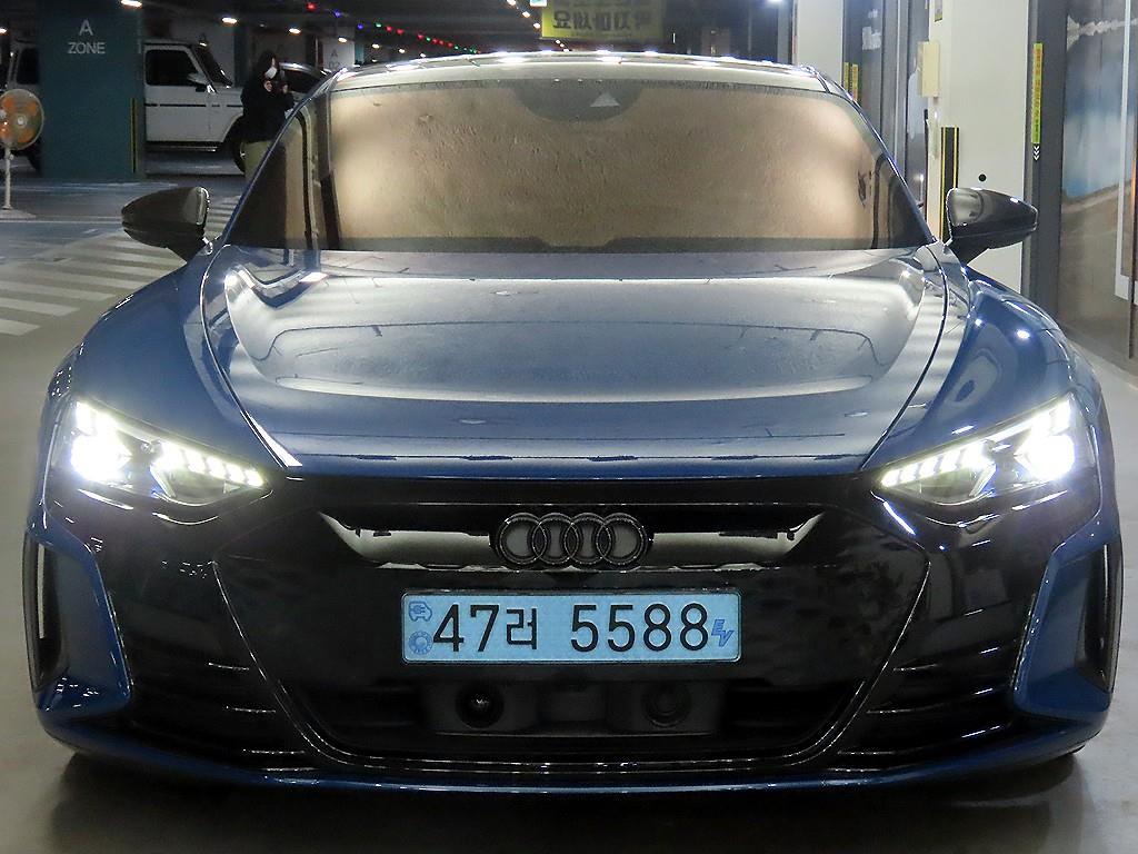 Audi RS e-tron GT - Vista 2