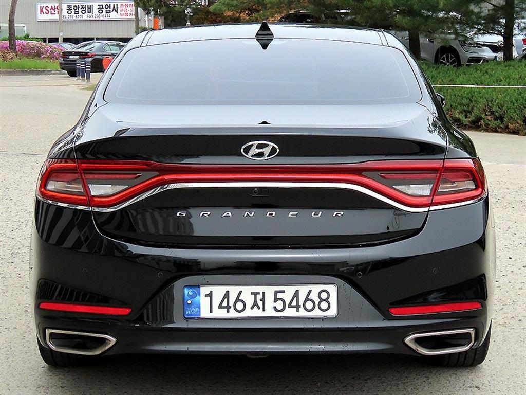 HYUNDAI Grandeur - Vista 4
