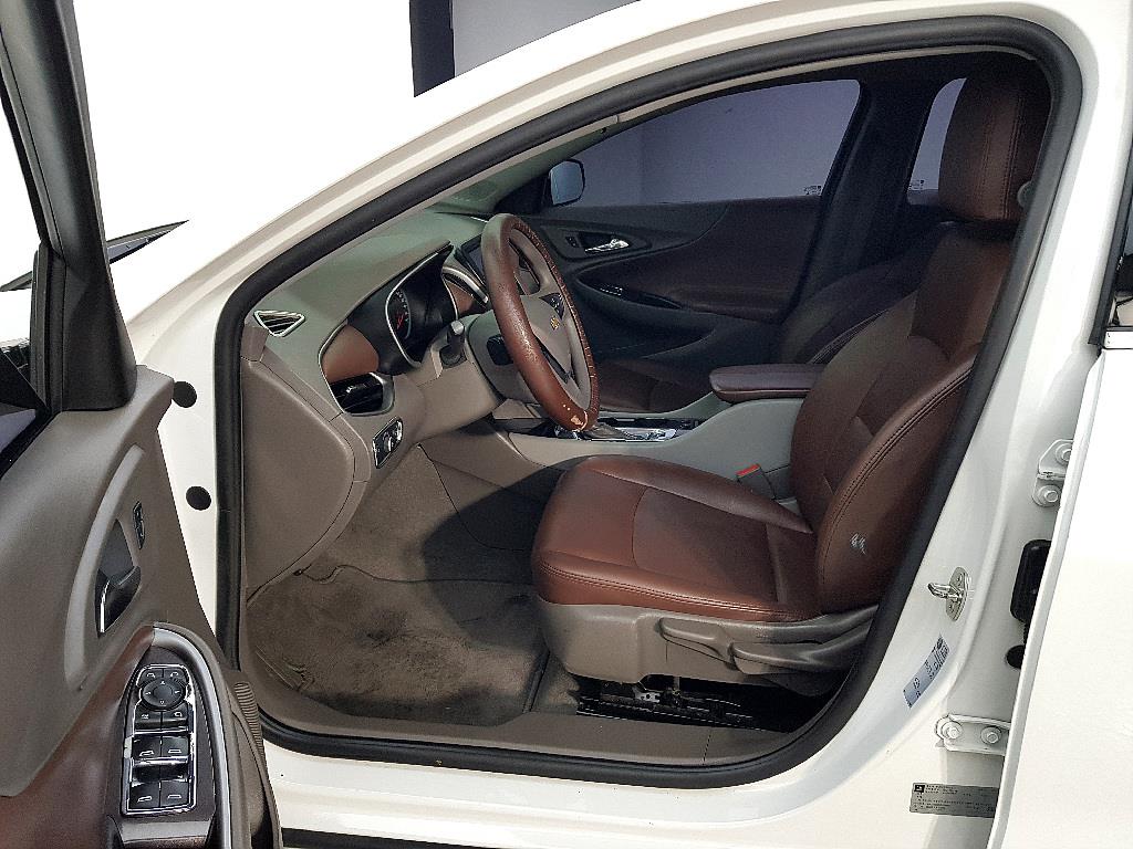 Chevrolet Malibu - Vista 8