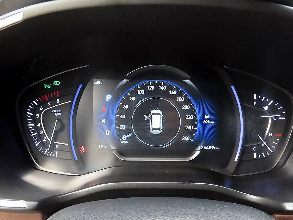 HYUNDAI Santa Fe - Vista 8