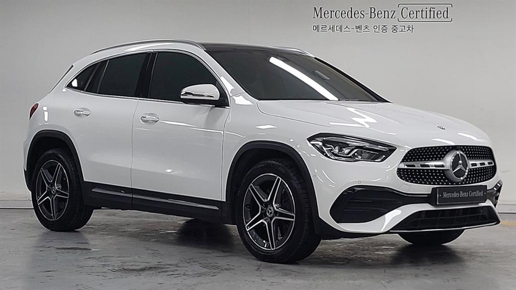 Mercedes Benz GLA Class - Vista 2