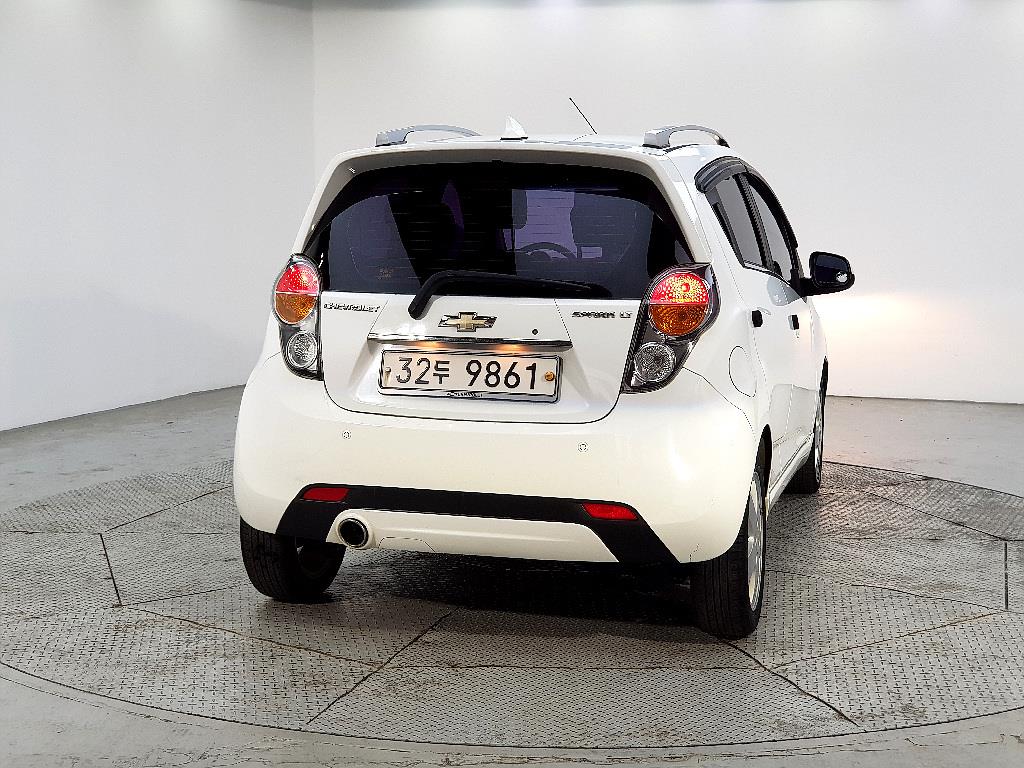 Chevrolet Spark - Vista 3