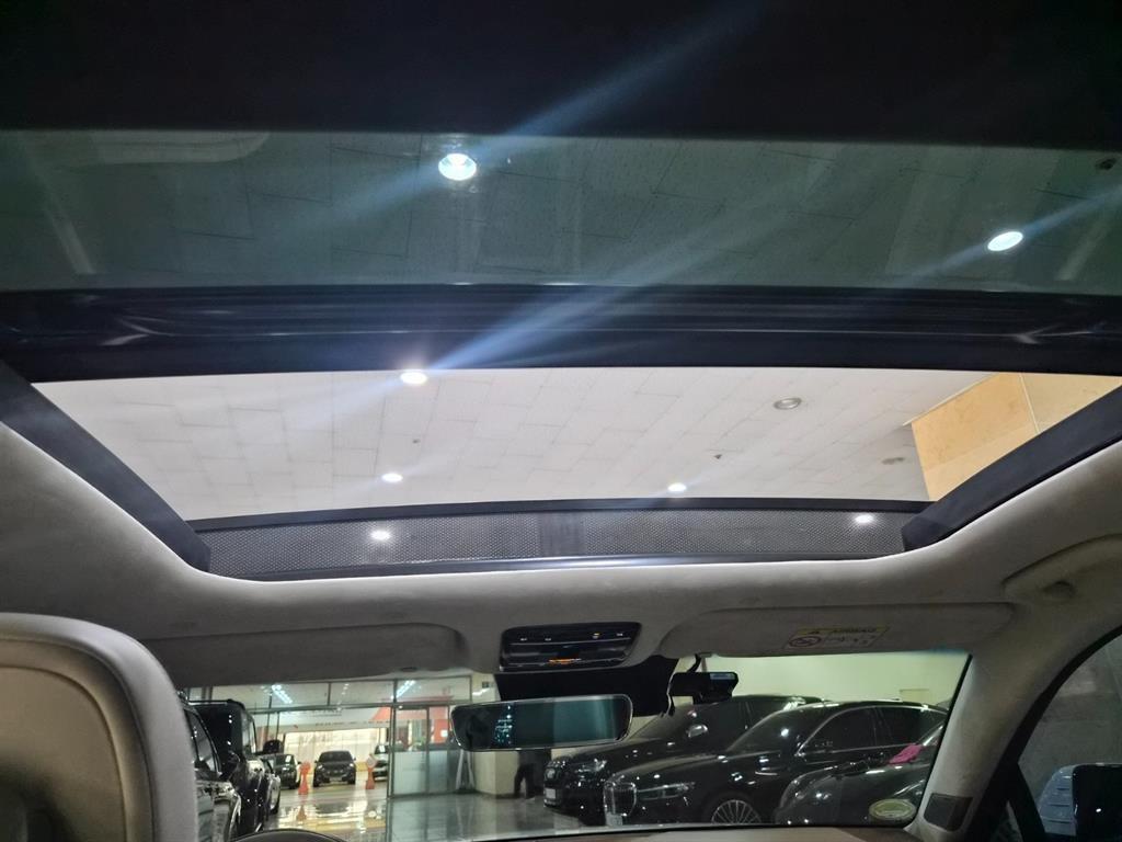 HYUNDAI Grandeur 2023 Blanco - Importación desde Corea - HF Imports Iquique - Foto 19