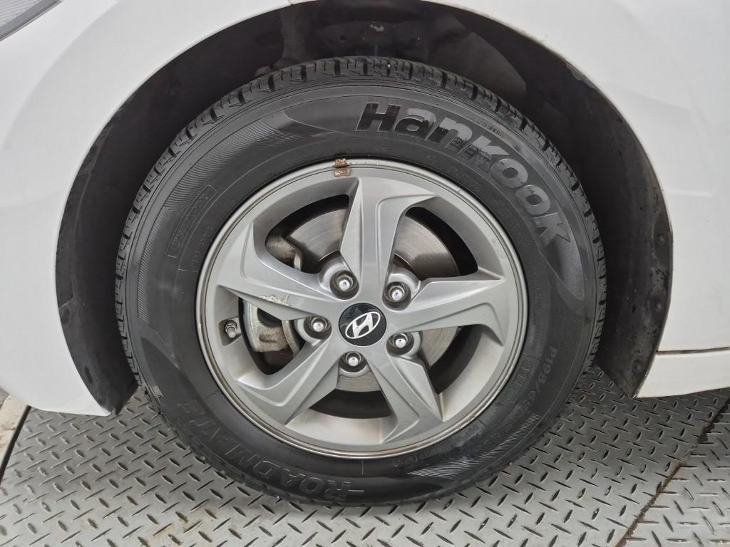 HYUNDAI Avante 2016 Blanco - Importación desde Corea - HF Imports Iquique - Foto 19