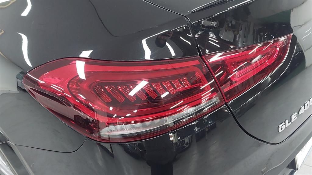 Mercedes Benz GLE Class 2023 Negro - Importación desde Corea - HF Imports Iquique - Foto 18
