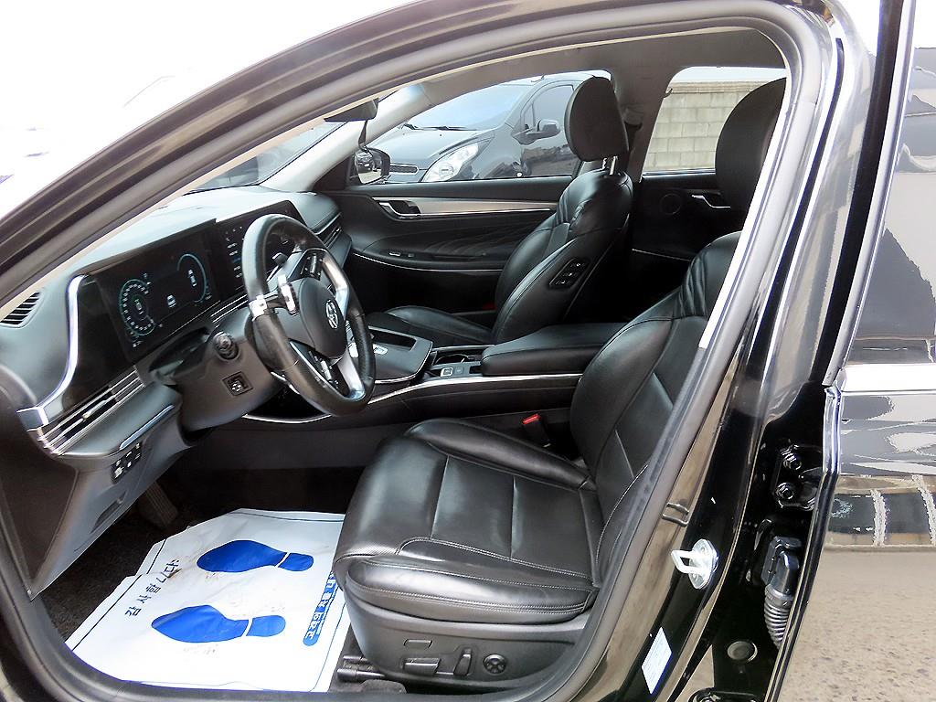 HYUNDAI Grandeur - Vista 5