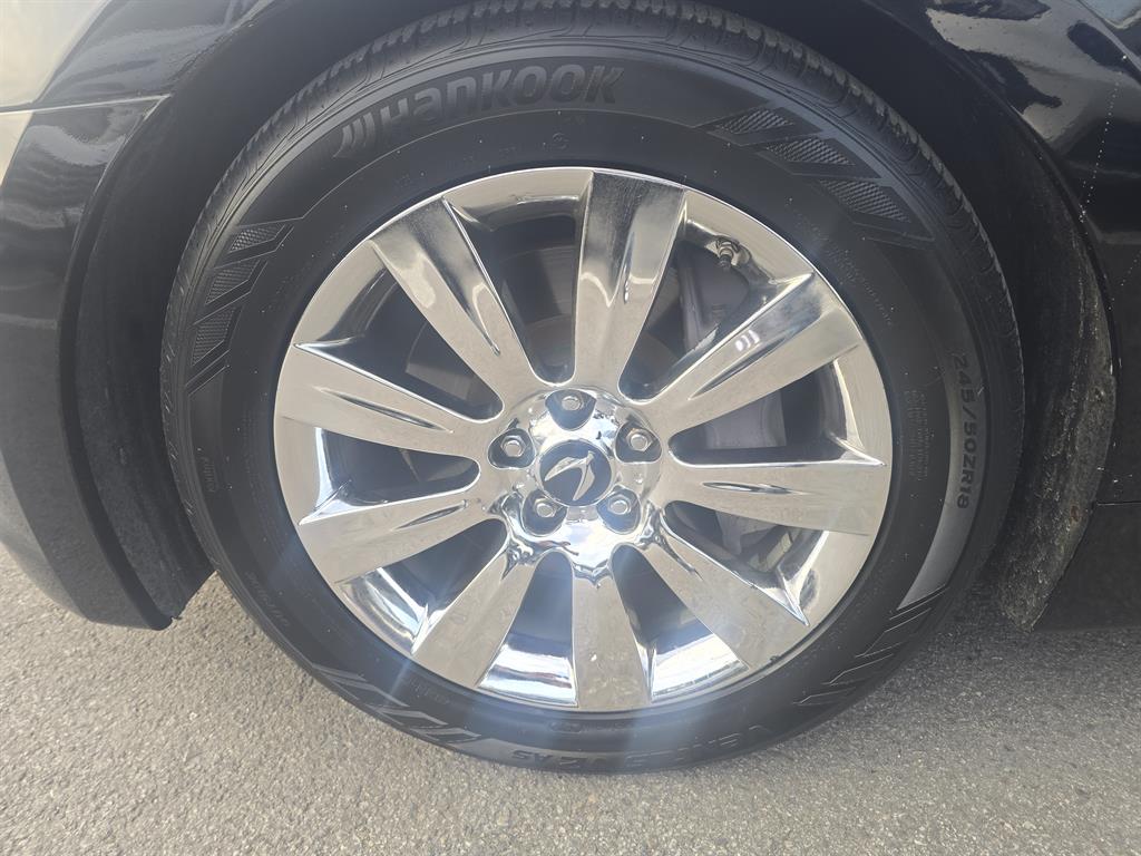 HYUNDAI Equus - Vista 11