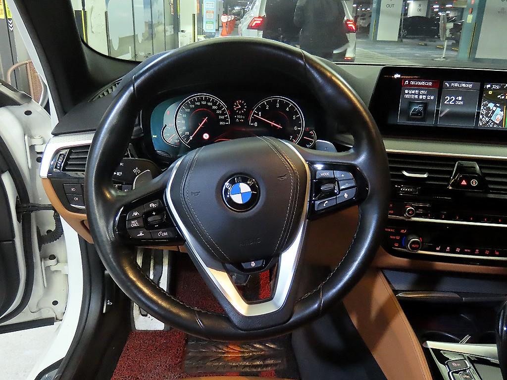 BMW 5 Series - Vista 8