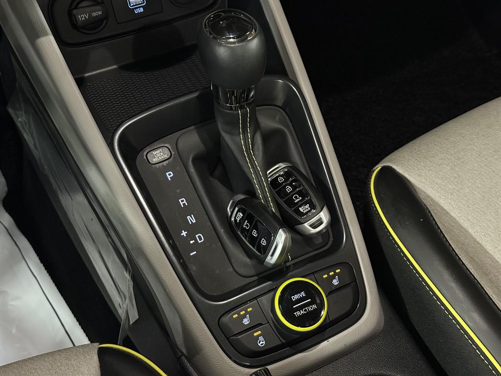 HYUNDAI Venue 2020 Negro - Importación desde Corea - HF Imports Iquique - Foto 17