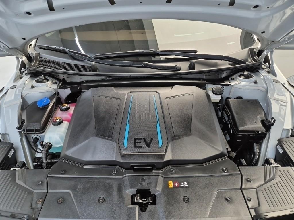 HYUNDAI Ioniq 5 - Vista 5