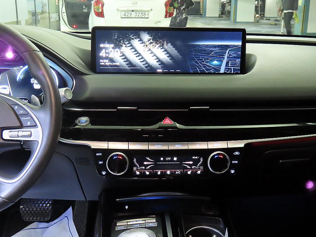 Genesis G80 - Vista 11