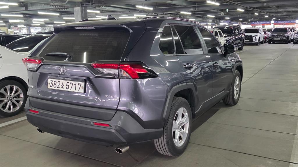 Toyota RAV4 - Vista 4