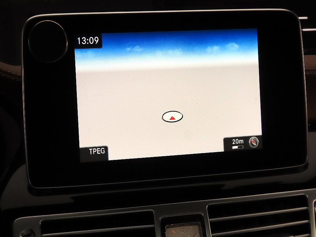 Mercedes Benz CLS Class - Vista 9
