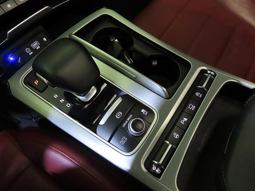 KIA Stinger - Vista 12
