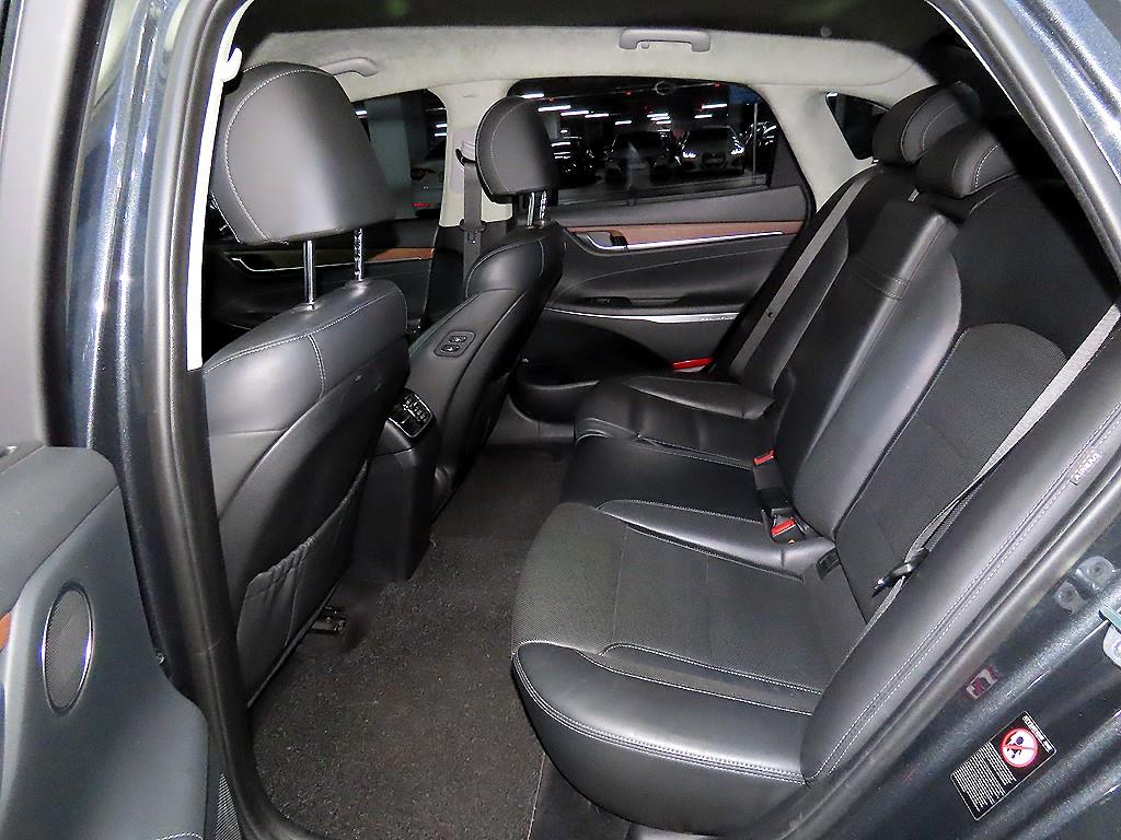 HYUNDAI Grandeur - Vista 7