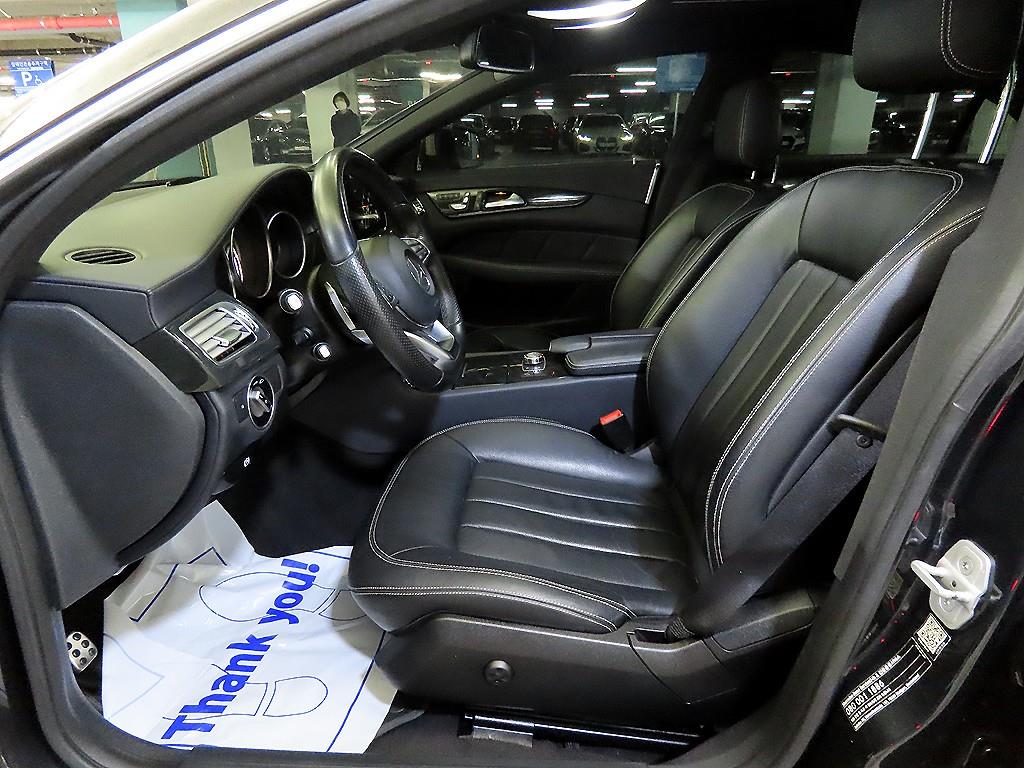 Mercedes Benz CLS Class - Vista 6