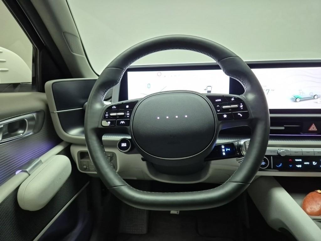 HYUNDAI Ioniq 6 - Vista 9