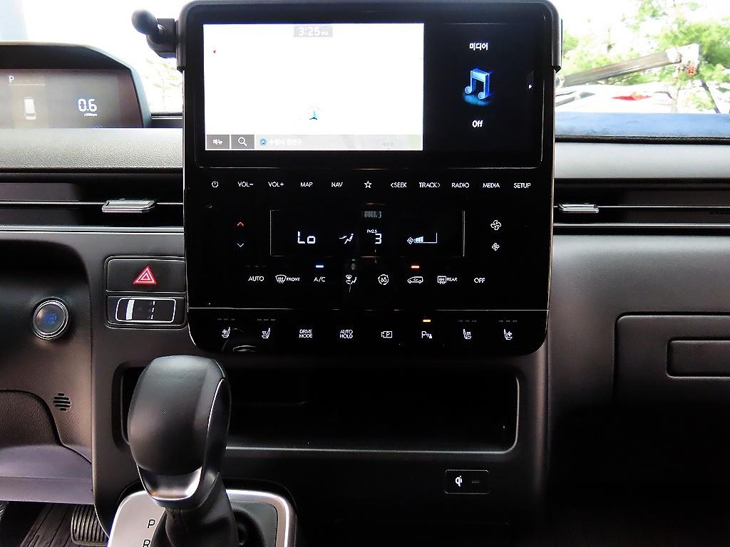 HYUNDAI Staria 2025 Gris - Importación desde Corea - HF Imports Iquique - Foto 13