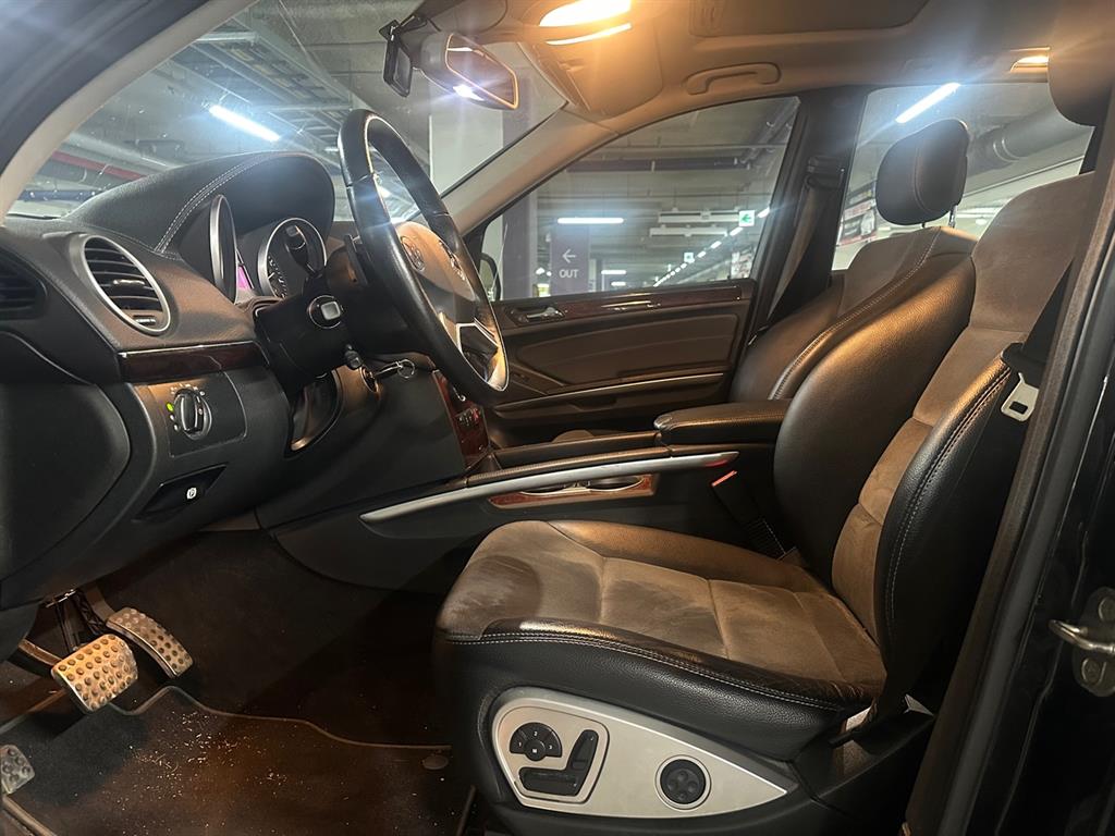 Mercedes Benz M Class - Vista 10