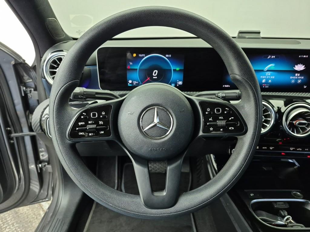Mercedes Benz A Class - Vista 9