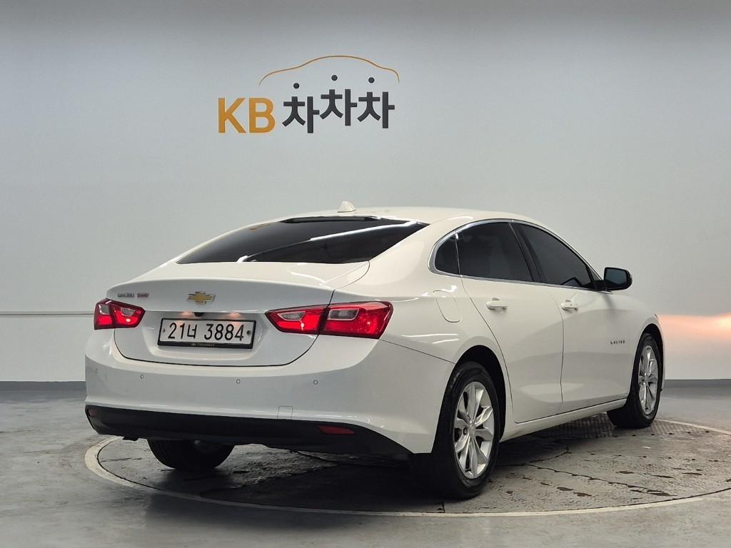 Chevrolet Malibu - Vista 3