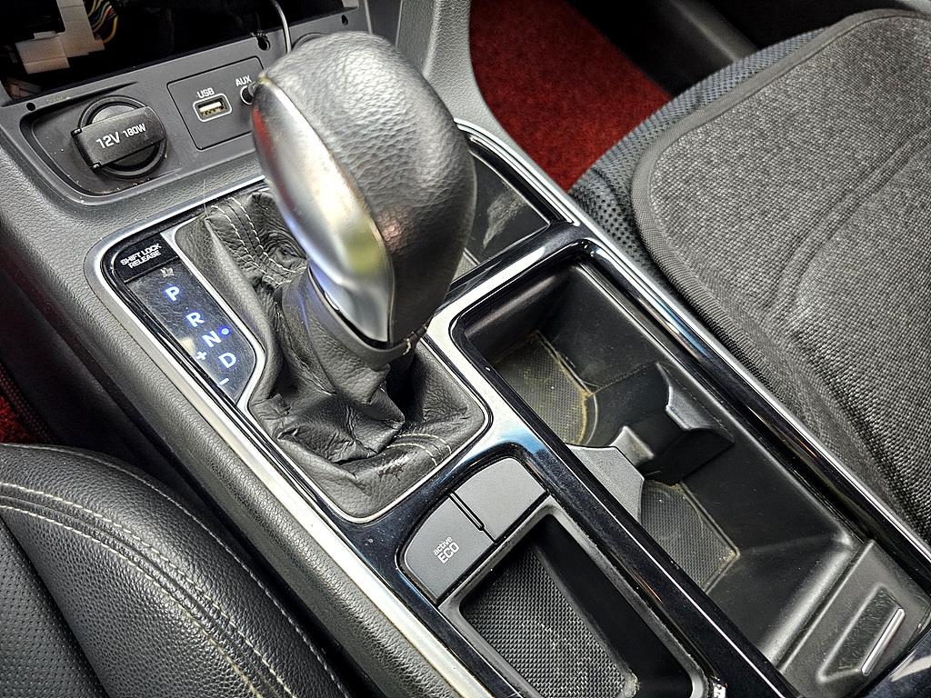 HYUNDAI Sonata 2018 Plateado - Importación desde Corea - HF Imports Iquique - Foto 16