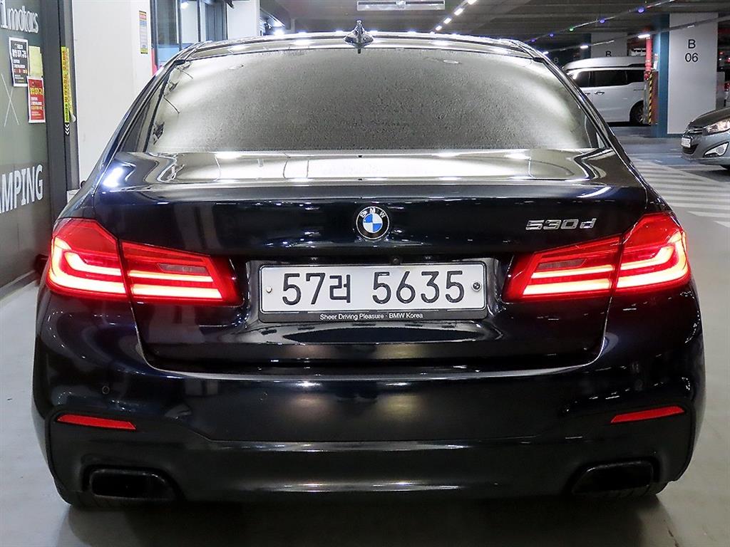 BMW 5 Series - Vista 5