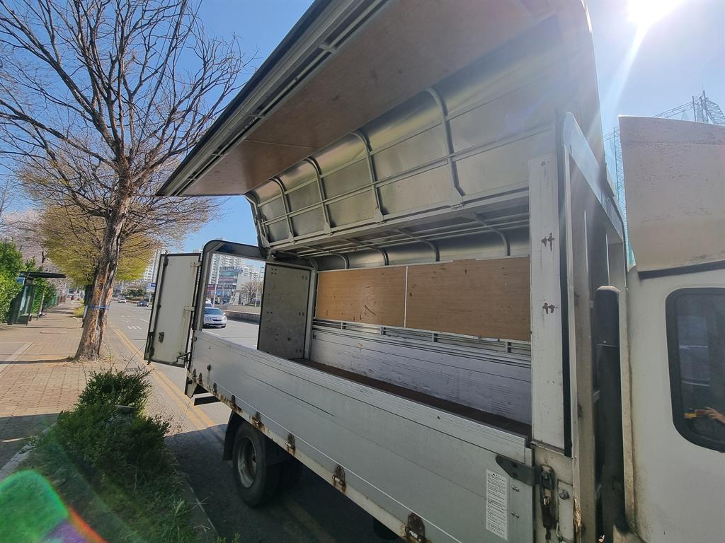 medium and large cargo truck 2014 Blanco - Importación desde Corea - HF Imports Iquique - Foto 14