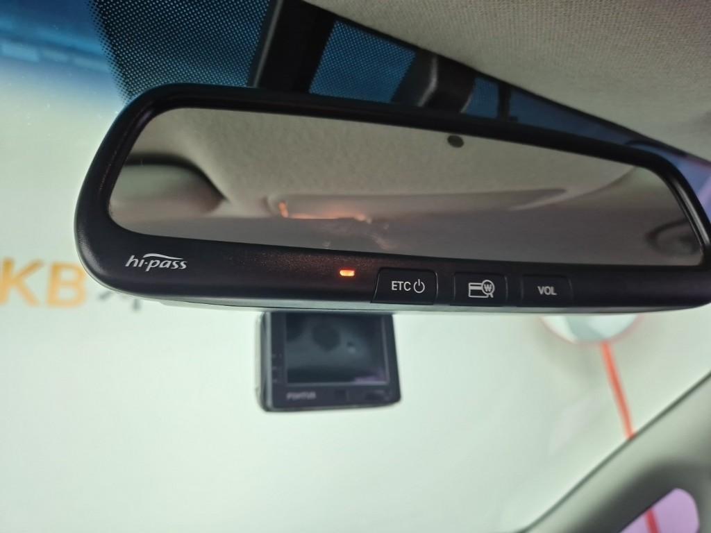 KIA K3 - Vista 10