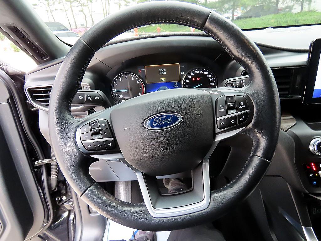 Ford Explorer - Vista 8