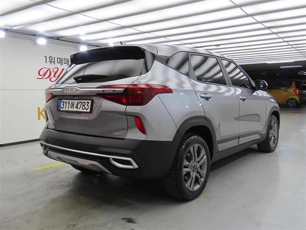 KIA Seltos - Vista 4