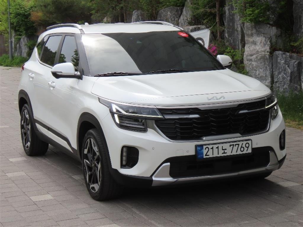 KIA Seltos - Vista 3
