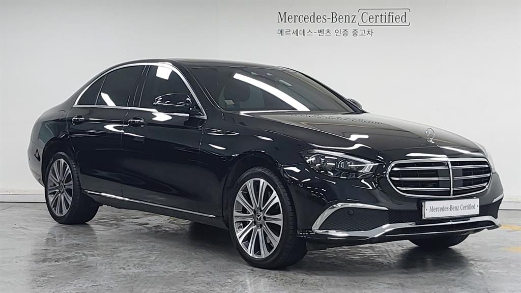 Mercedes Benz E class - Vista 3
