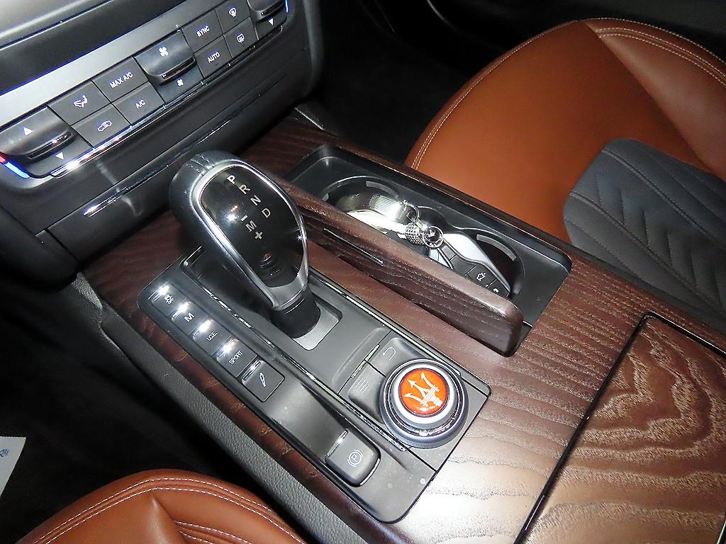Maserati Ghibli - Vista 12