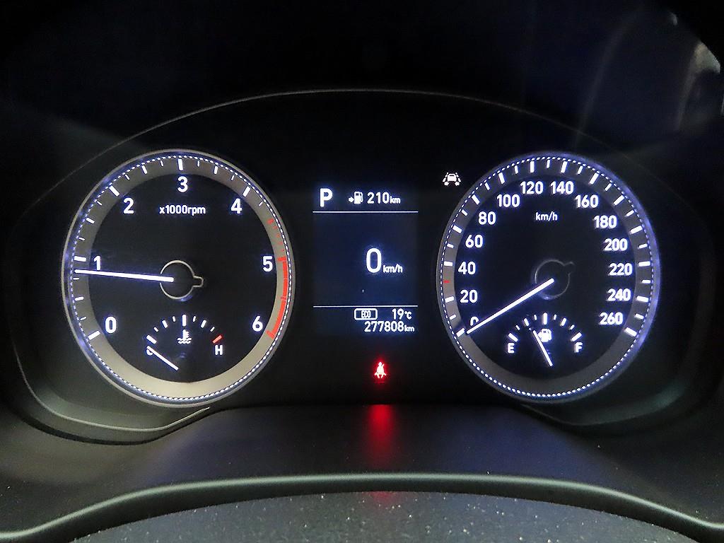 HYUNDAI Grandeur - Vista 6