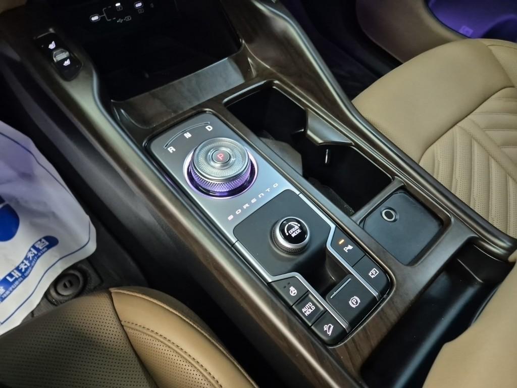 KIA Sorento - Vista 8