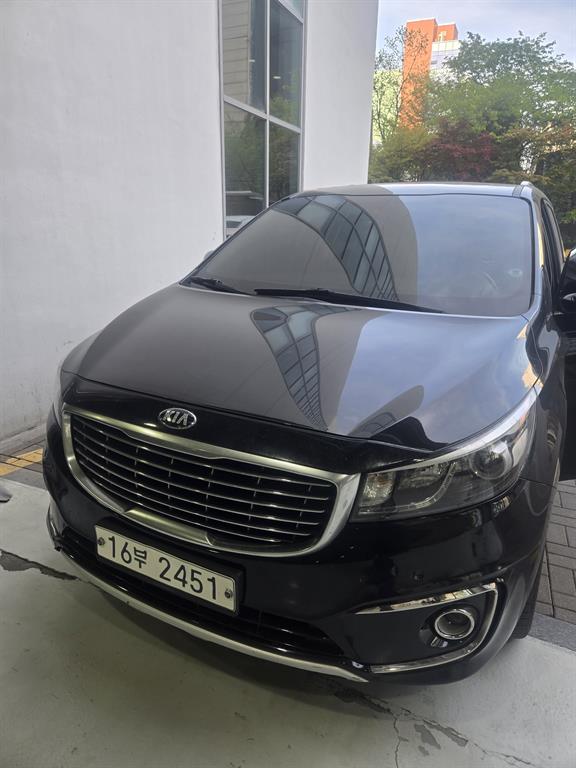 KIA Carnival 2016 Negro - Importación desde Corea - HF Imports Iquique - Foto 1