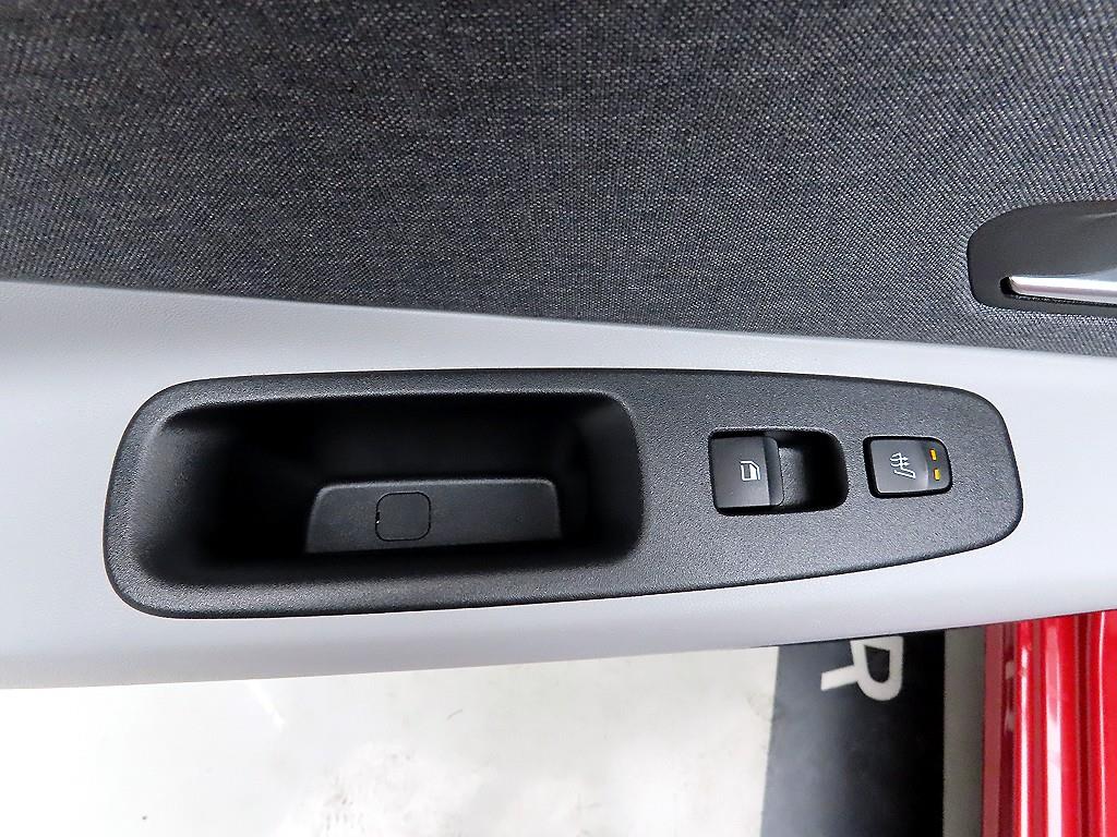 HYUNDAI Avante - Vista 12