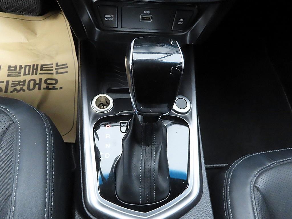 Ssangyong Tivoli - Vista 10