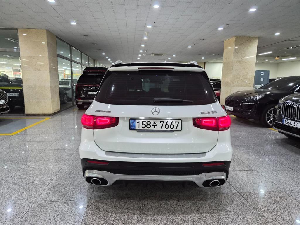 Mercedes Benz GLB Class - Vista 4