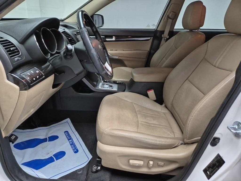 KIA Sorento - Vista 10