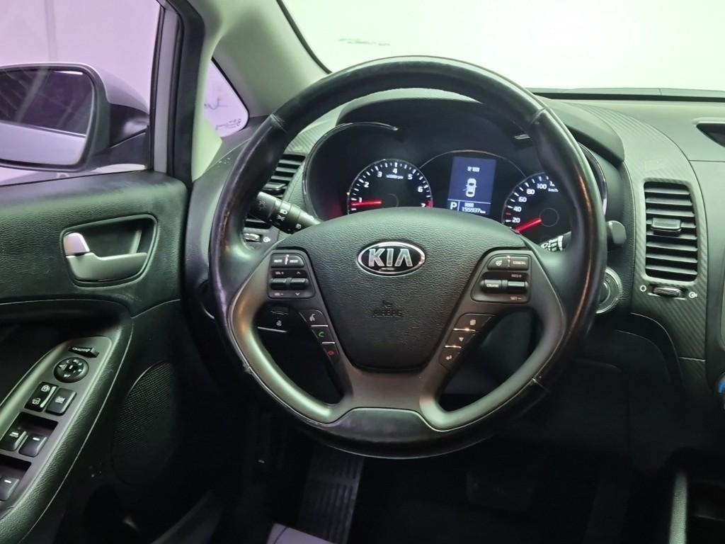 KIA K3 - Vista 6