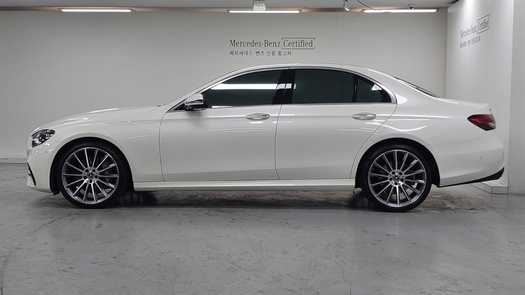 Mercedes Benz E class - Vista 6