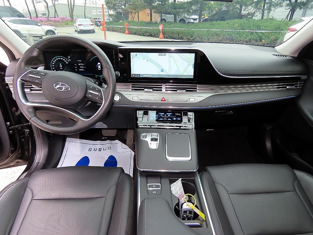 HYUNDAI Grandeur - Vista 7