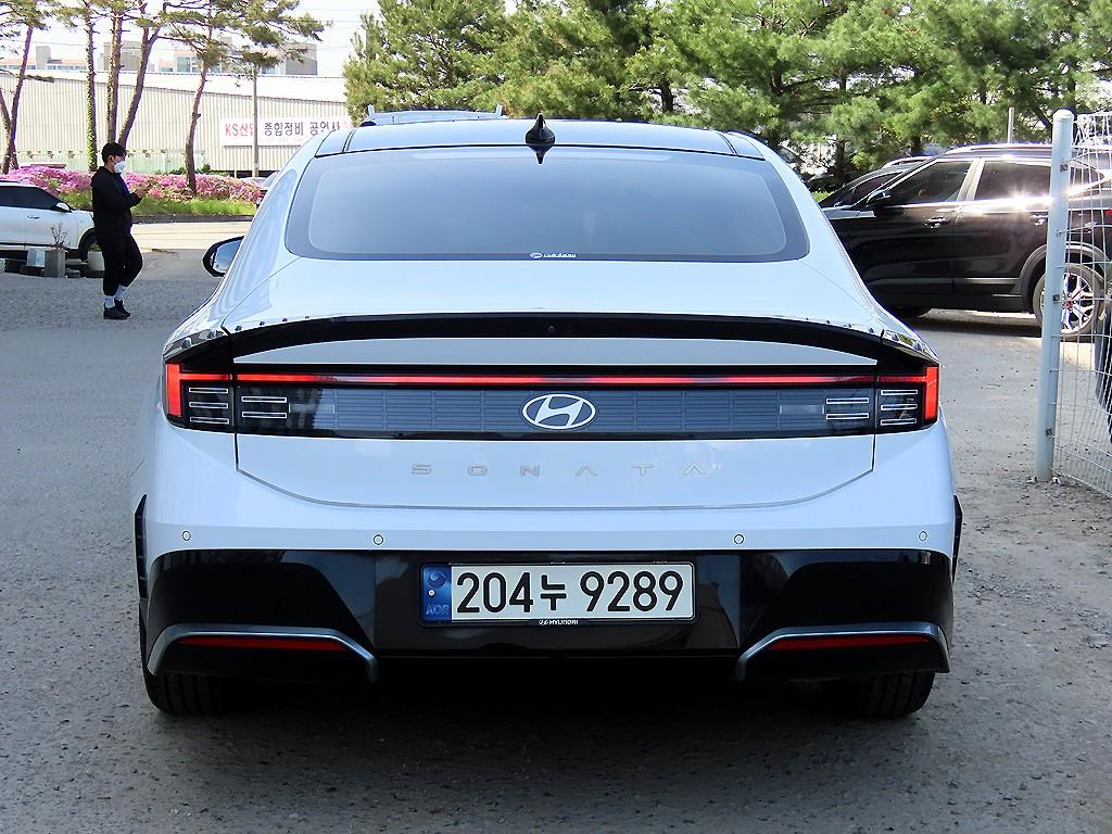 HYUNDAI Sonata - Vista 4