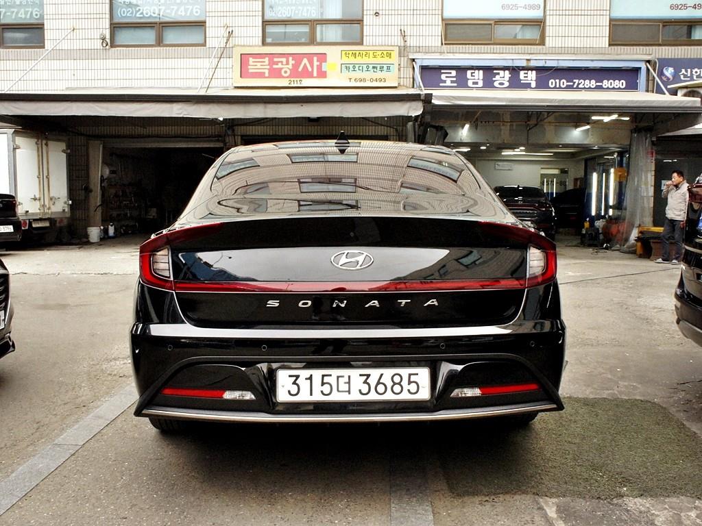 HYUNDAI Sonata - Vista 7