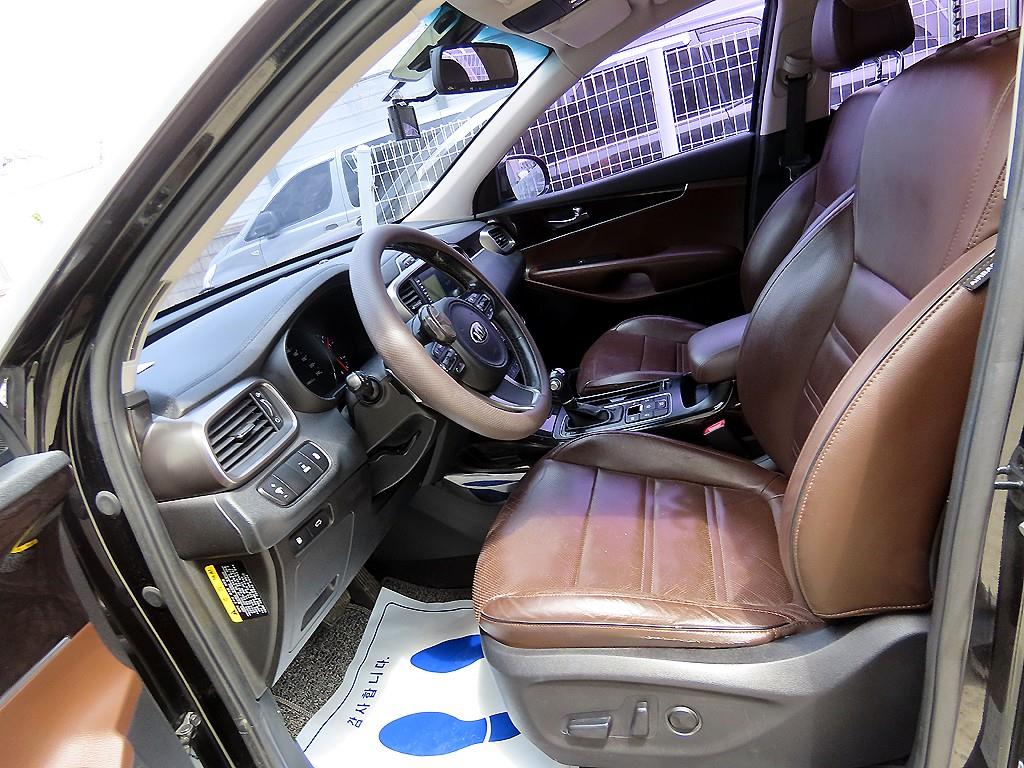 KIA Sorento - Vista 5