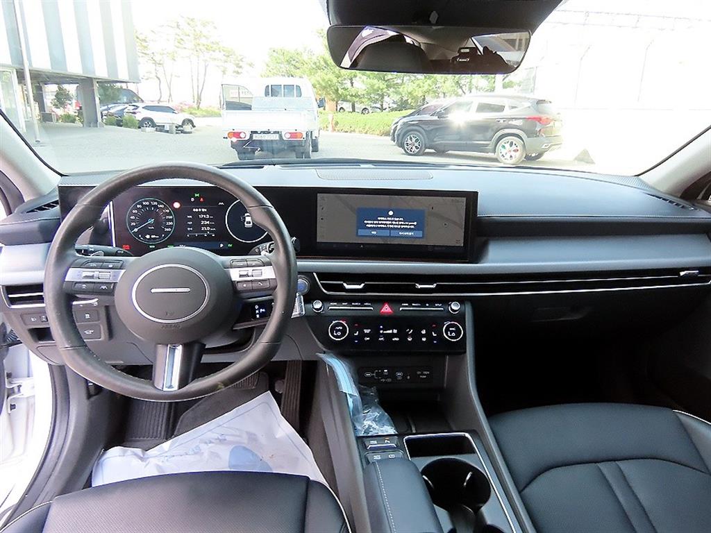 HYUNDAI Sonata - Vista 7